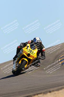 media/Feb-12-2022-SoCal Trackdays (Sat) [[3b21b94a56]]/Turn 12 (140pm)/